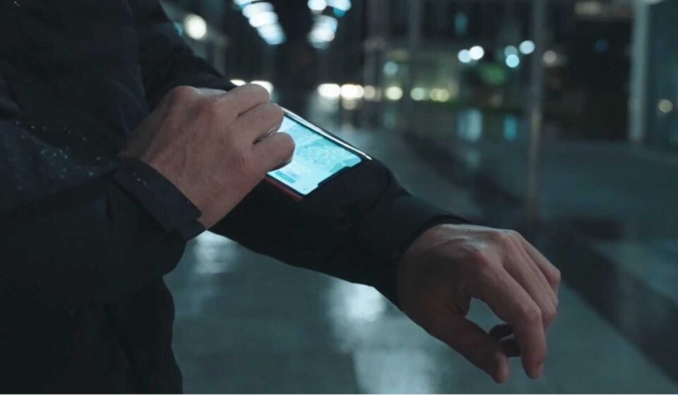Adeus,mochila? Jaqueta promete ter espaço para guardar “tudo”