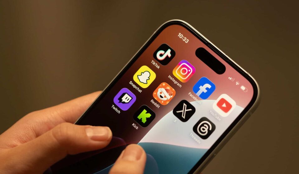 Áustria quer banir redes sociais para menores de 14 anos