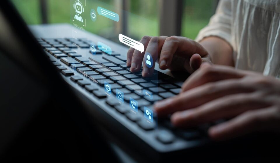 Bots vão dominar a internet até 2027, diz CEO da Cloudflare