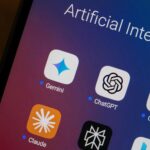 Chatbots tendem a concordar com usuários mesmo quando estão errados, revela estudo