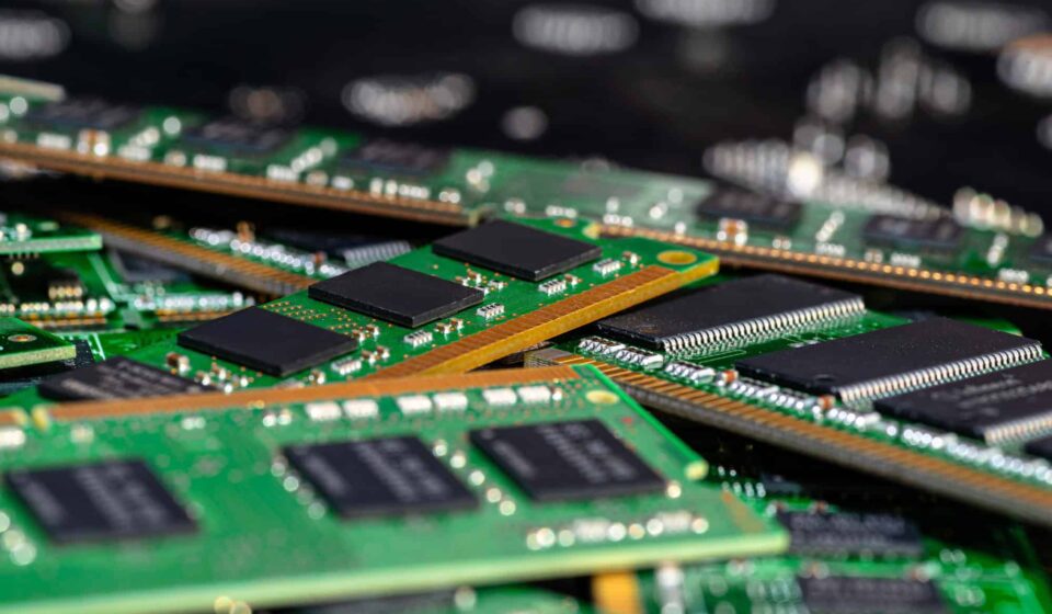 Escassez de hélio começa a afetar cadeia global de chips