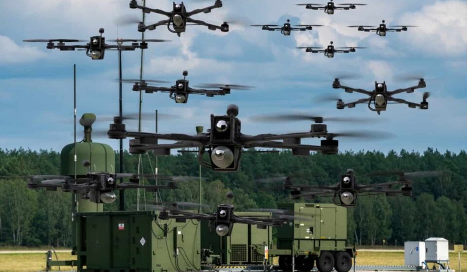 Nova arma a laser pode derrubar enxames de drones