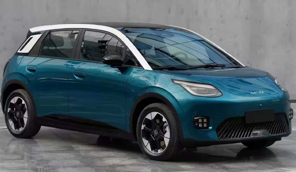 Aion UT: novo modelo elétrico deve competir com BYD Dolphin no Brasil