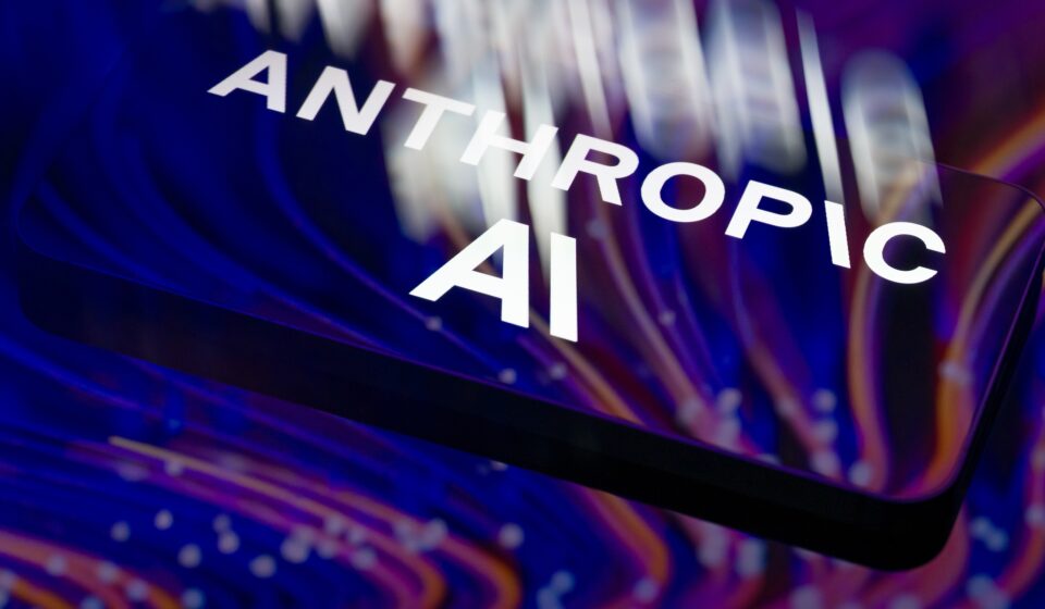 Amazon investe mais R$ 24,7 bi na Anthropic; startup vai gastar R$ 496 bi na AWS