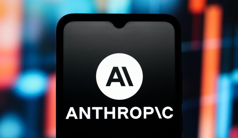 Anthropic discute modelo de IA com Trump, diz cofundador
