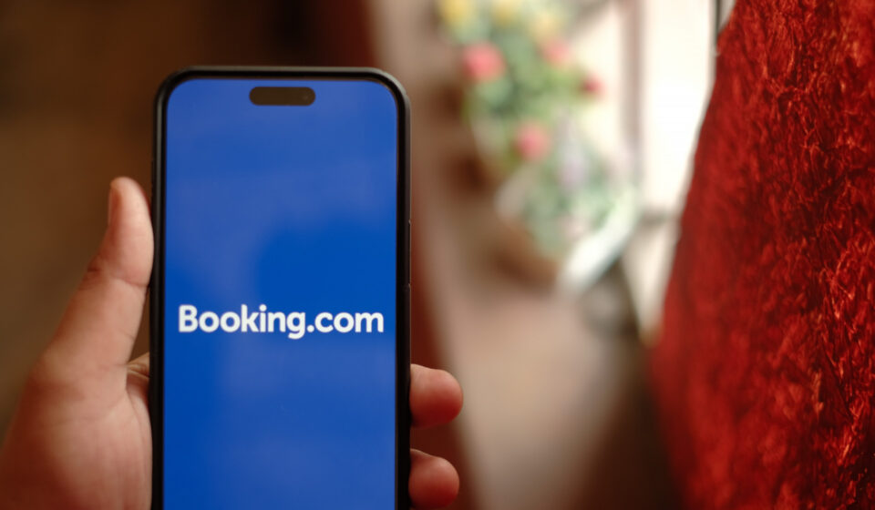 Booking.com confirma ataque hacker e vazamento de dados de clientes