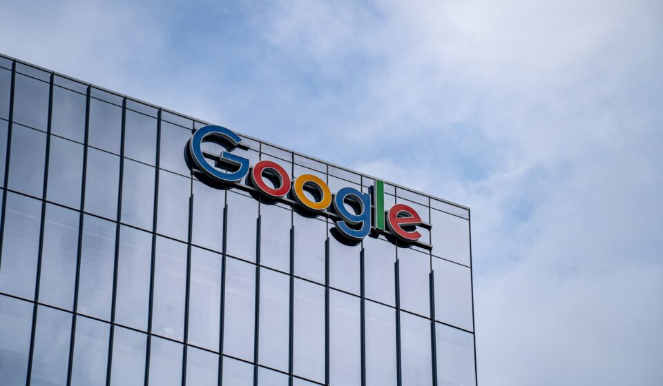 Google: funcionários não querem que Pentágono use IA da empresa de forma confidencial
