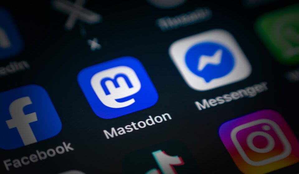 Mastodon sofre ataque DDoS em servidor principal, causando instabilidade