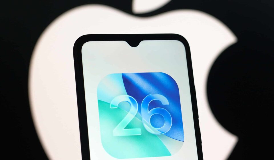 O youtuber que “roubou” o iOS 26 – e como ele fez isso