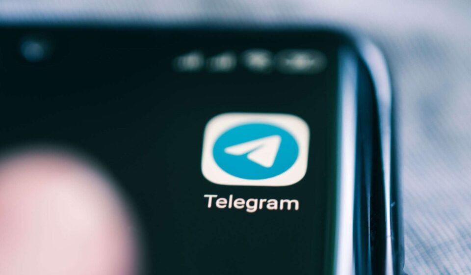 Reino Unido anuncia investigação contra Telegram por compartilhamento de material de abuso infantil