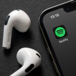 Taylor Swift, Bad Bunny e mais: confira quais artistas, álbuns e músicas foram os mais tocados no Spotify