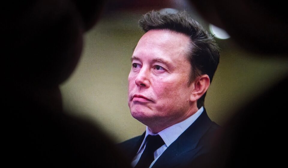 Terafab: Elon Musk revela planos para uso de processo de fabricação da Intel