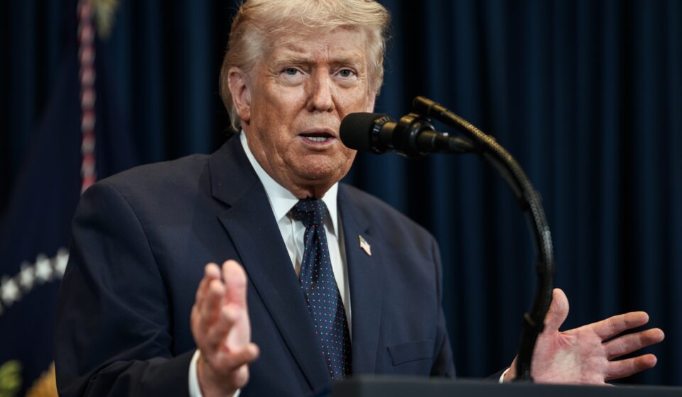 Trump promete divulgar documentos “muito interessantes” sobre OVNIs