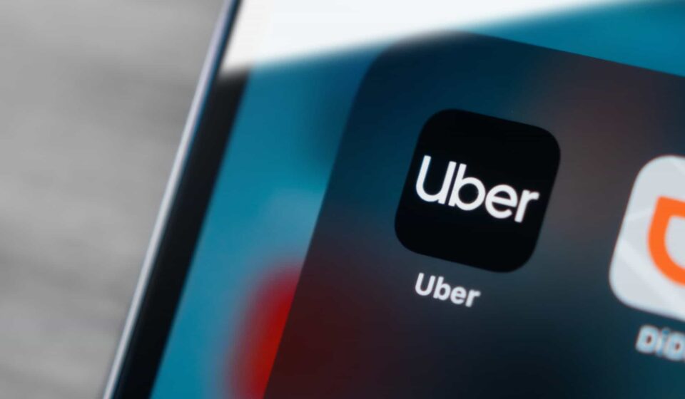 Uber entra no ramo hoteleiro com auxílio da inteligência artificial; entenda