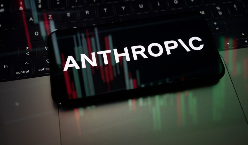 Anthropic faz parceria com SpaceX por mais capacidade computacional de IA