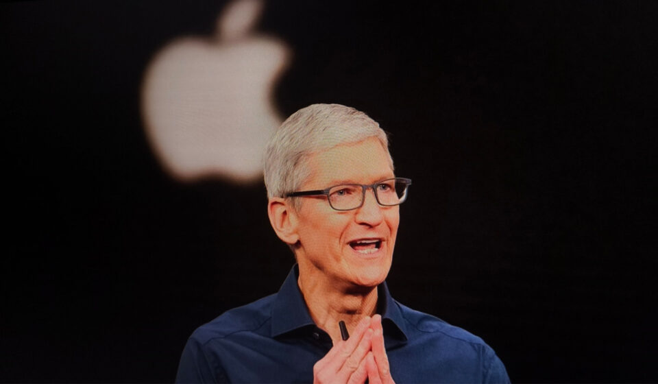 Crise de chips puxada por avanço de IA afetará a Apple em breve, alerta Tim Cook