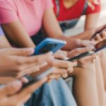 Debate sobre classificação de redes sociais ganha força no Brasil