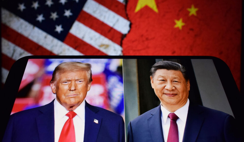 Desconfiados um do outro, Trump e Xi Jinping devem discutir sobre IA nesta semana