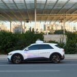Empresa parceira da Uber vira alvo após acidentes com robotáxis
