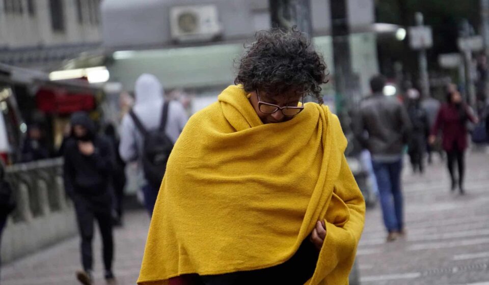 Frente fria derruba temperaturas em parte do Brasil