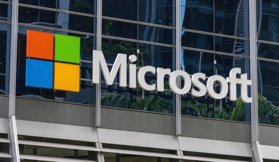 Microsoft cancela licenças do Claude Code para desenvolvedores