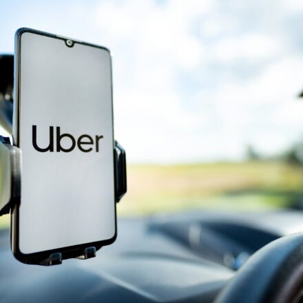 Motoristas da Uber podem formar rede de sensores para empresas de veículos autônomos