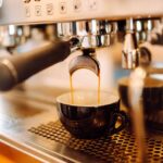 Por que o café tem gosto amargo? Estudo explica mecanismo