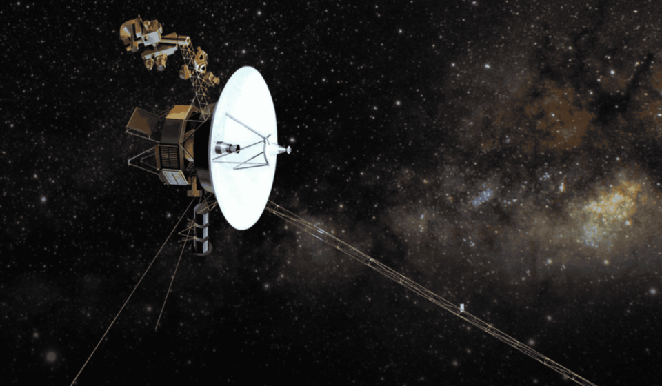 Sondas Voyager enfrentam queda de energia após décadas no espaço