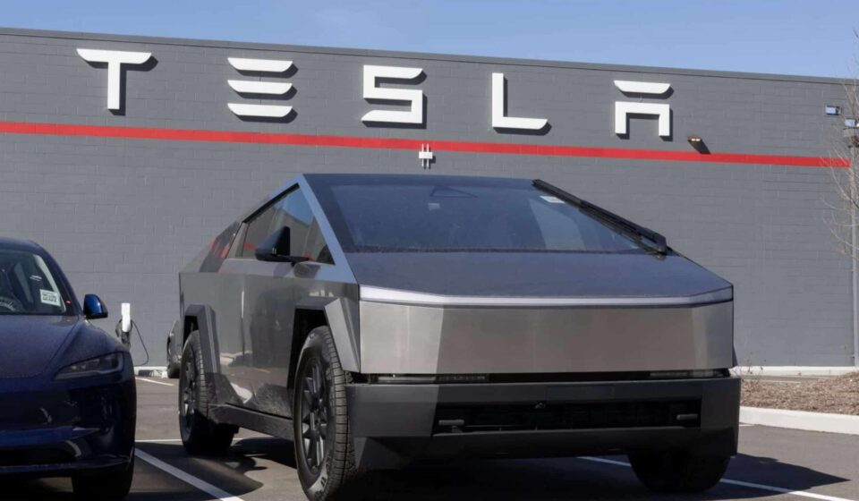 Tesla convoca recall do Cybertruck; rodas podem se soltar