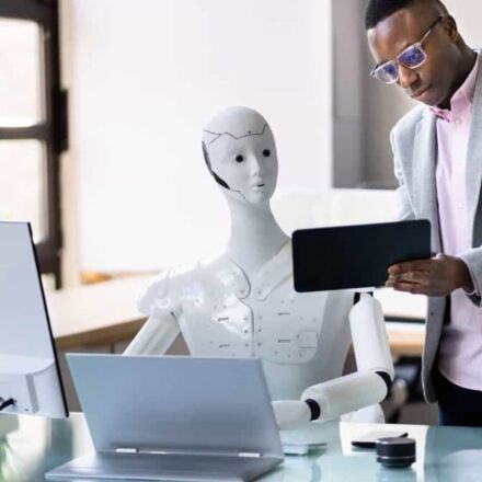 Seu emprego está em risco? O que a IA mudou no mercado de trabalho – e como se adaptar