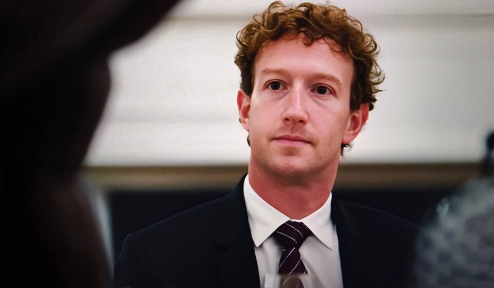 Mark Zuckerberg critica rivais e diz que concentração da IA ameaça inovação