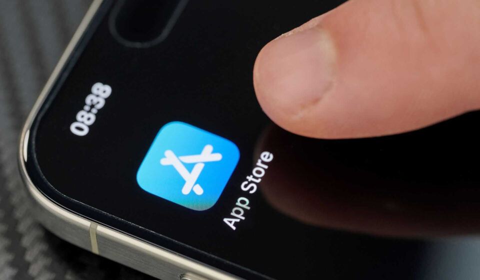Usuários perdem milhões com app falso de Bitcoin na App Store da Apple