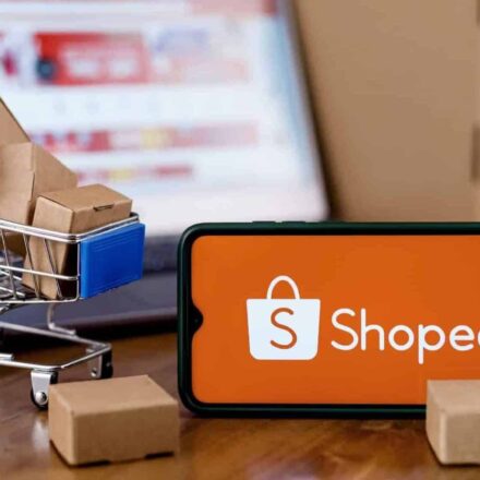 Medicamentos na Shopee: o que muda para quem compra online