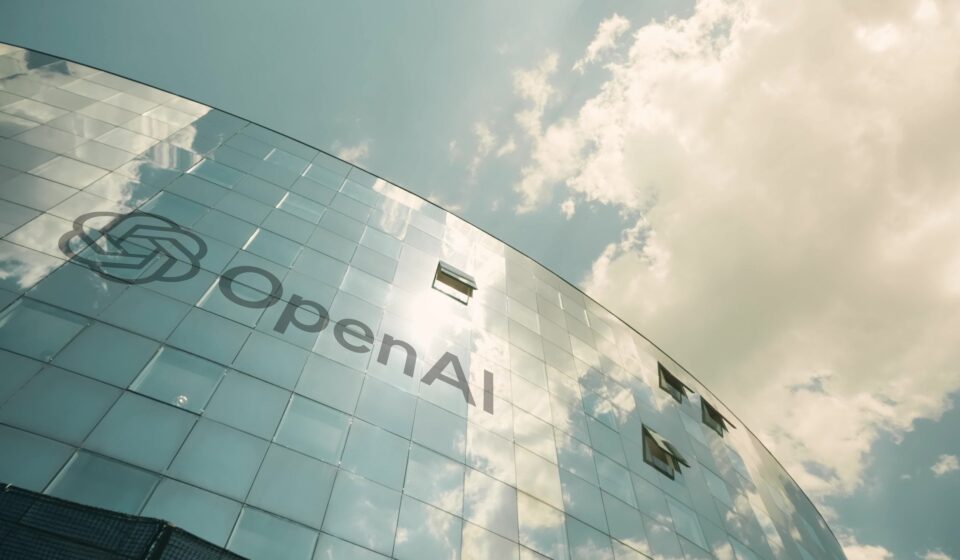 OpenAI cria sistema que detecta abuso de IA sem armazenar dados de usuários