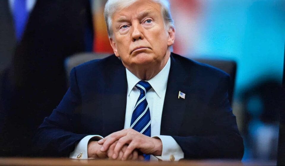 Inteligência superior? Extrema? Suprema? Trump abre enquete para trocar o nome da inteligência artificial