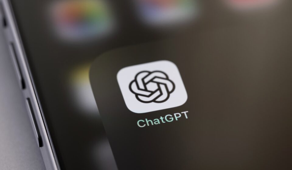 ChatGPT começa a exibir anúncios ao lado de imagens geradas
