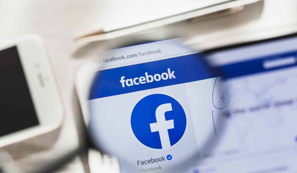 Facebook vai deixar você personalizar o algoritmo do feed com IA
